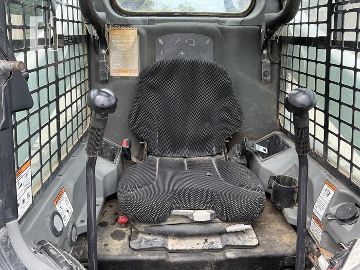 2023-bobcat-t770-image-14