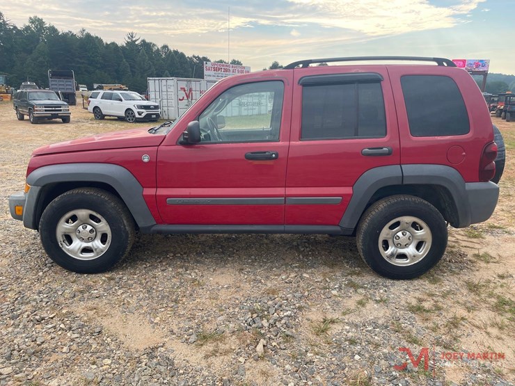 2005-jeep-liberty-image-6