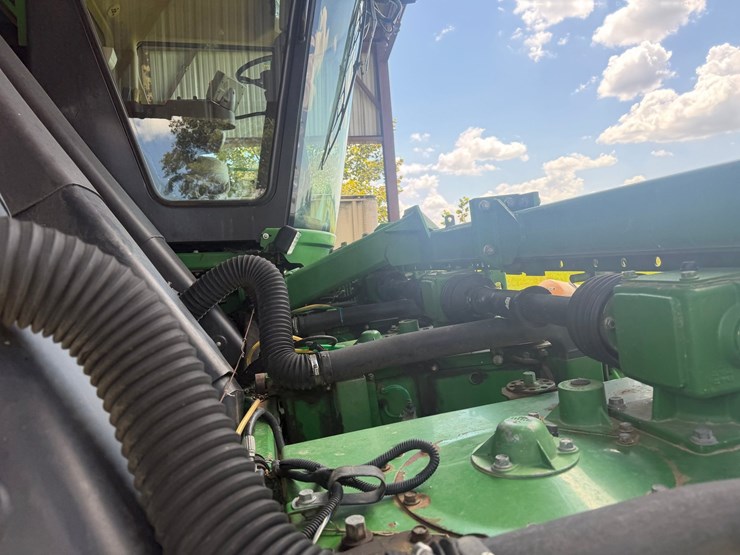 2015-john-deere-cp690-image-89