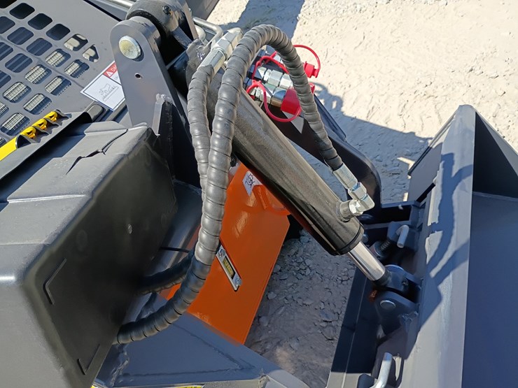 #l85-071-•-2026-landhonor-me380-mini-skid-steer-image-19