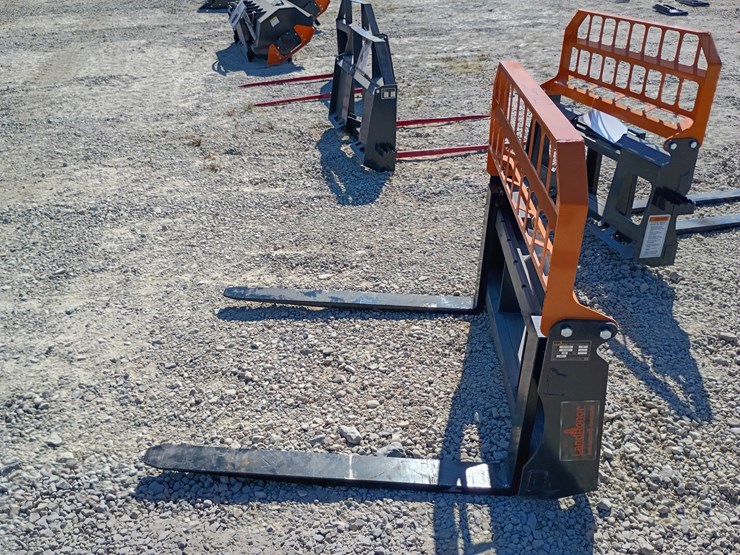 #l85-020-•-landhonor-pallet-fork-skid-steer-attachment-image-2