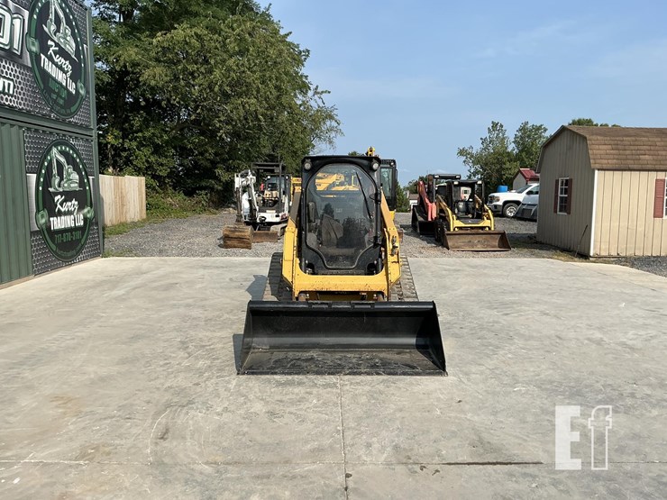 2020-caterpillar-249d3-image-7