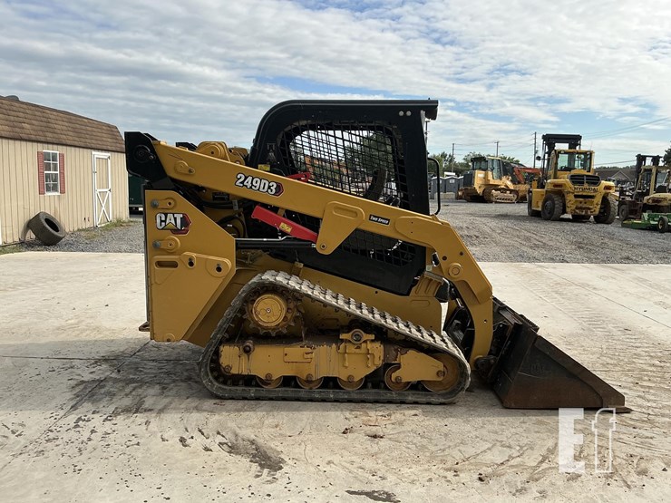 2019-caterpillar-249d3-image-5
