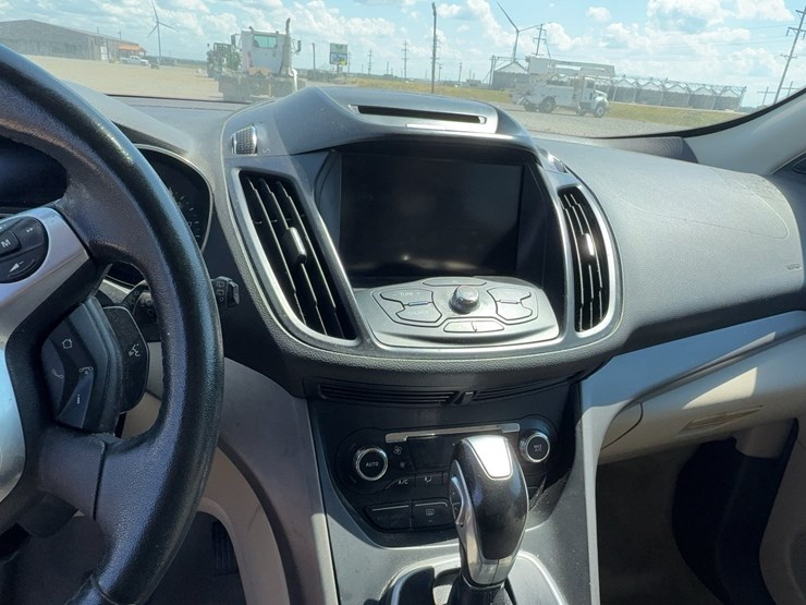 2014-ford-escape-image-51