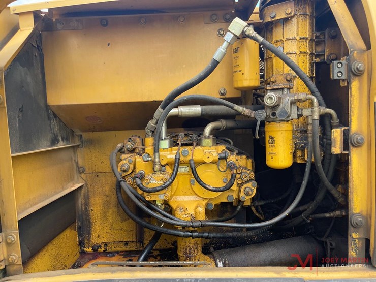 2003-caterpillar-320c-image-14