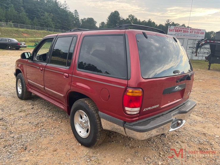 1998-ford-explorer-xlt-image-5