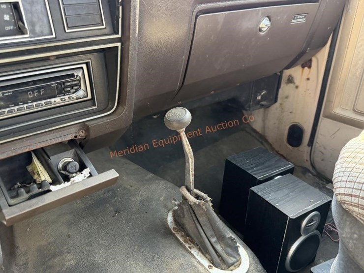 1984-dodge-ram-250-image-24
