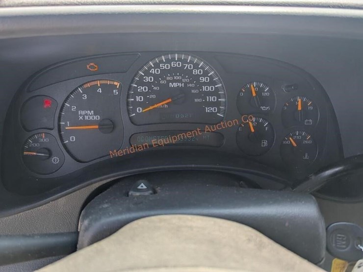 2003-chevrolet-silverado-2500hd-image-28