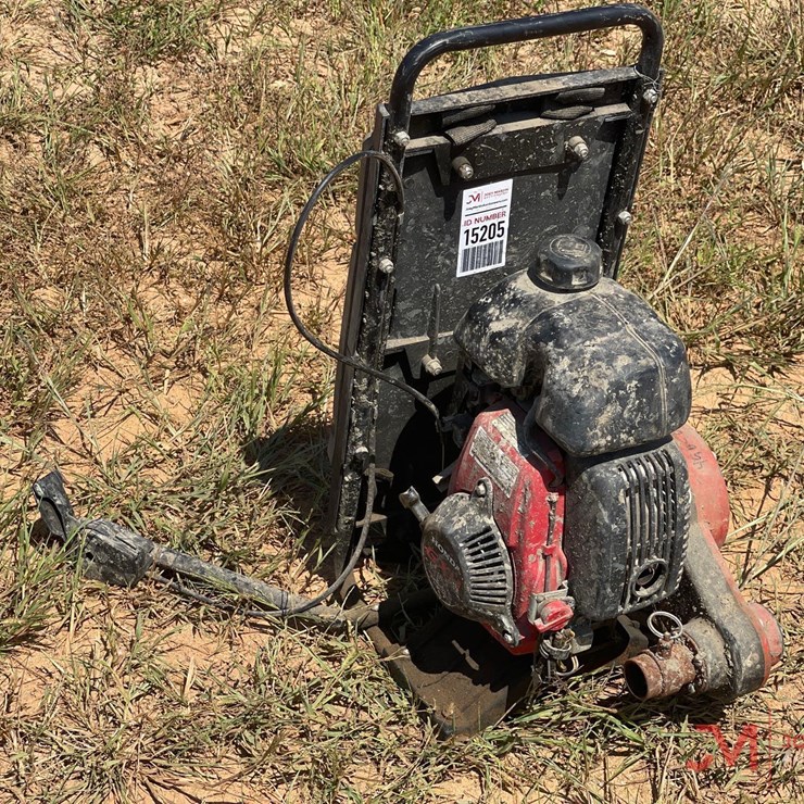 GAS-POWERED BACKPACK CONCRETE VIBRATOR, HONDA GAS ENGINE