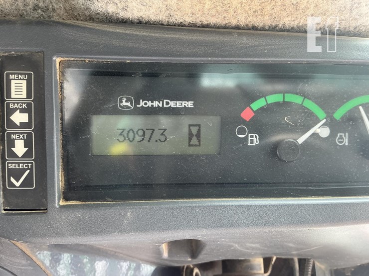 2015-deere-323e-image-17