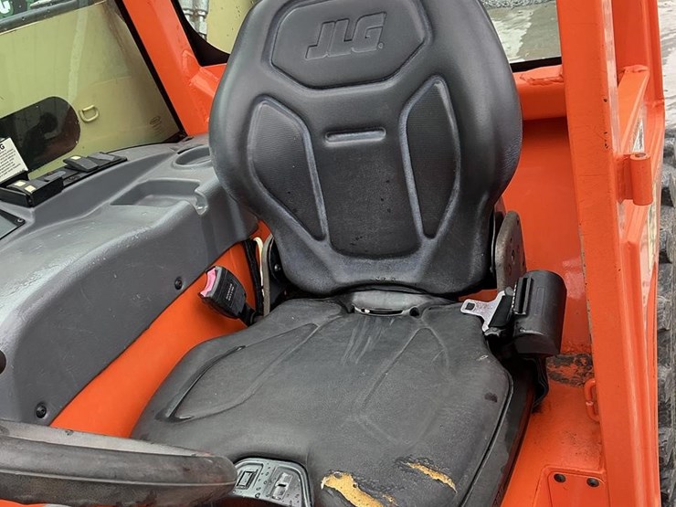 2022-jlg-g5-18a-image-11