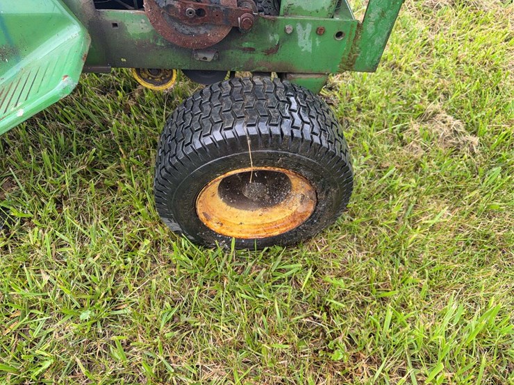 1969-john-deere-110-image-13