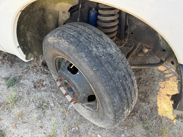 2012-ford-f350-image-9