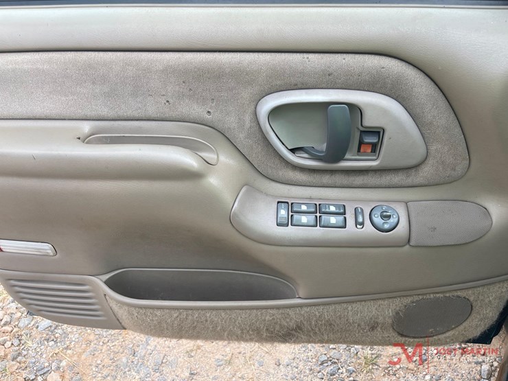 1998-chevrolet-tahoe-image-25
