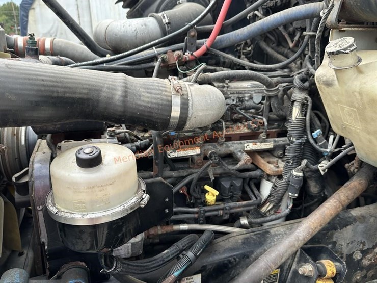 2007-kenworth-t300-image-10