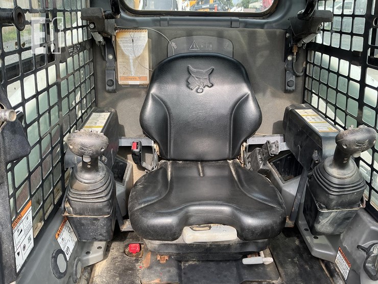 2020-bobcat-t550-image-11