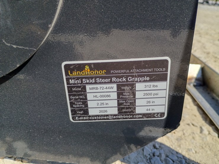 #l85-053-•-landhonor-rock-grapple-mini-skid-steer-attachment-image-13