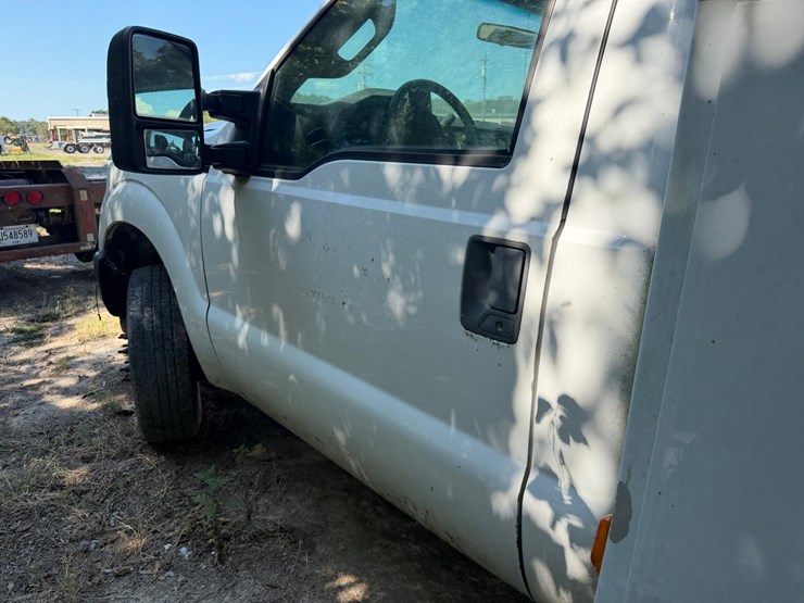 2012-ford-f350-image-26