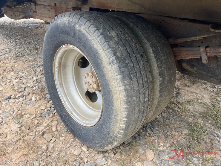 1994-ford-f350-xl-image-11