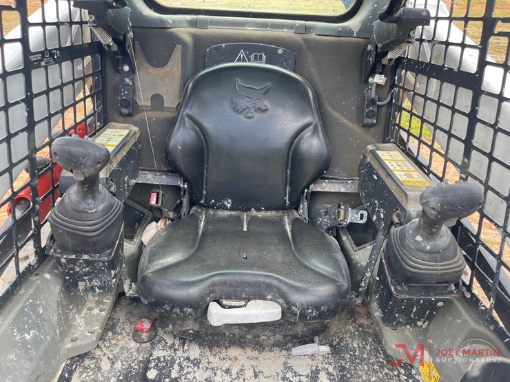 2021-bobcat-s590-image-17