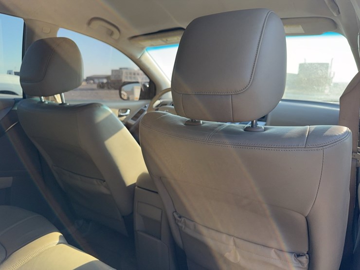 2009-nissan-murano-image-30