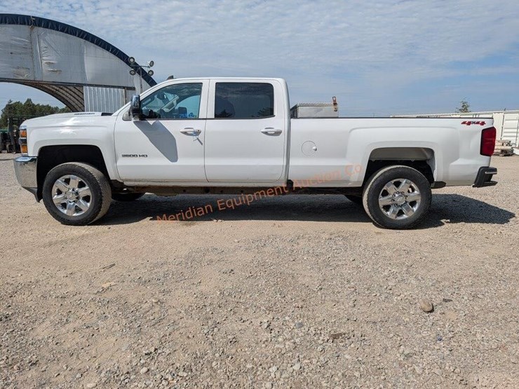 2017-chevrolet-silverado-3500-image-7