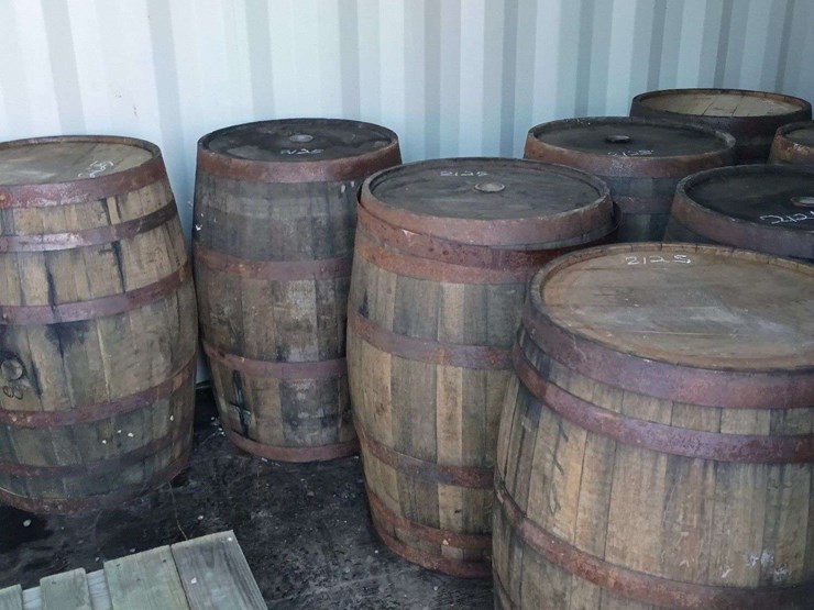 qty-(4)-whiskey-barrels-image-1