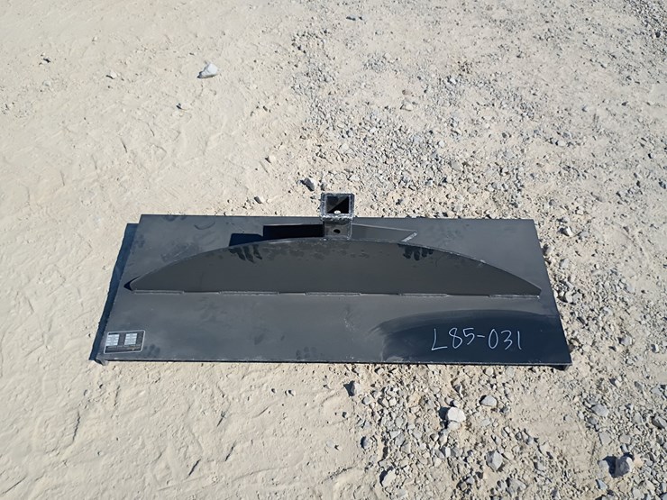 #l85-031-•-landhonor-utility-hitch-adapter-skid-steer-attachment-image-1