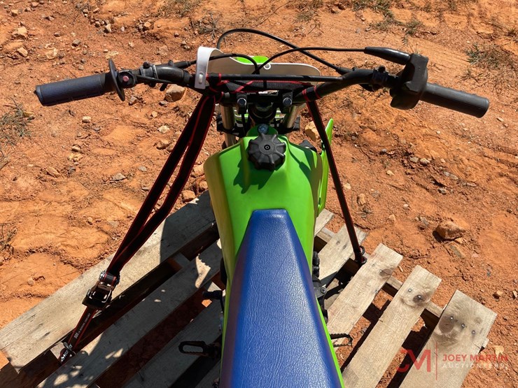 2016-kawasaki-kx-dirt-bike-image-11