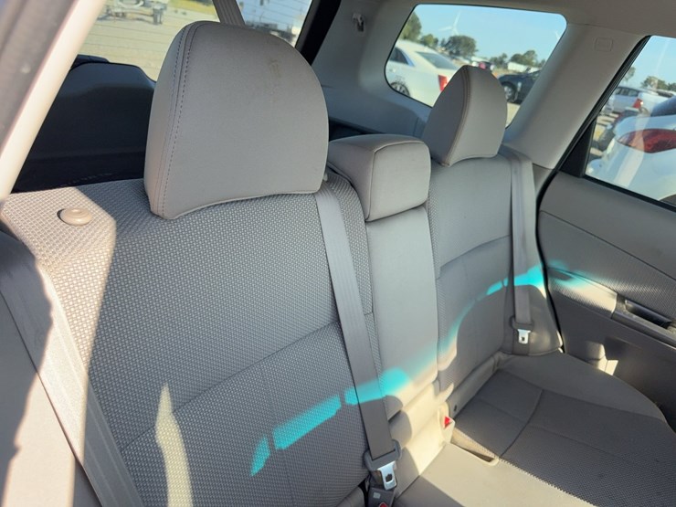 2012-subaru-forester-image-22
