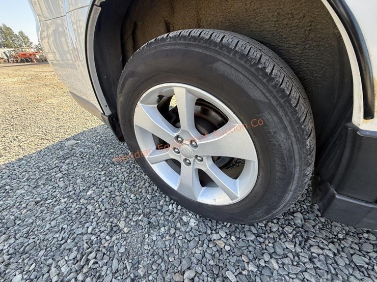 2013-subaru-outback-image-16