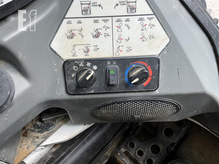2023-bobcat-t770-image-16