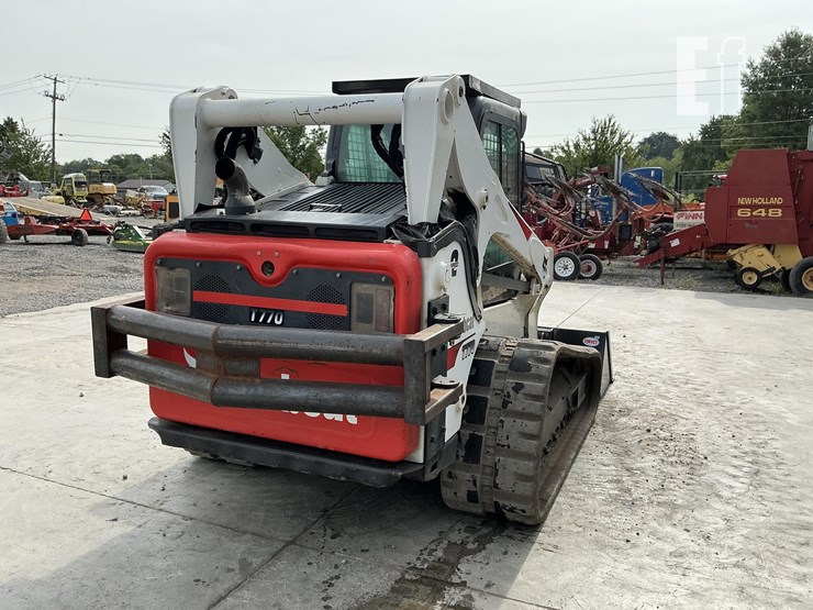 2022-bobcat-t770-image-4