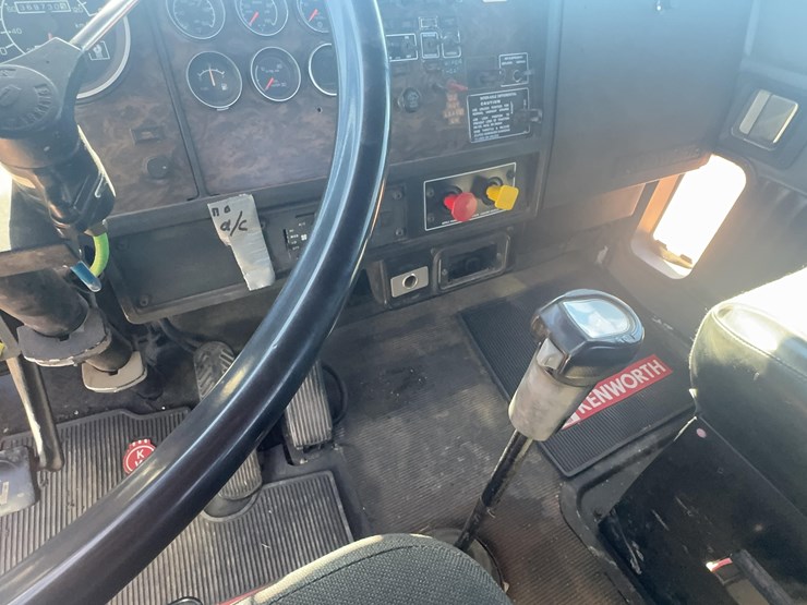 1995-kenworth-t800-image-10