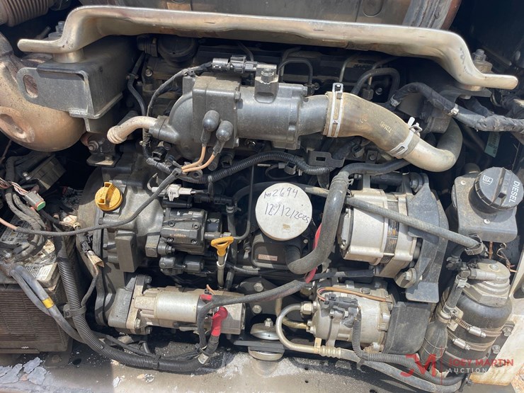 2019-bobcat-t770-image-11