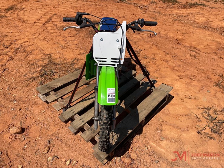 2016-kawasaki-kx-dirt-bike-image-8