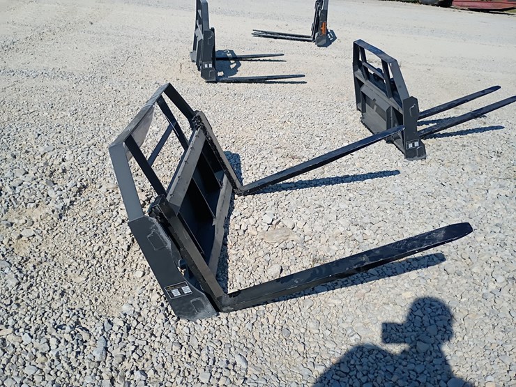 #l85-014-•-landhonor-pallet-fork-mini-skid-steer-attachment-image-4