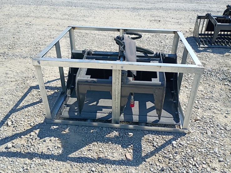 #l85-055-•-landhonor-grapple-bucket-mini-skid-steer-attachment-image-1