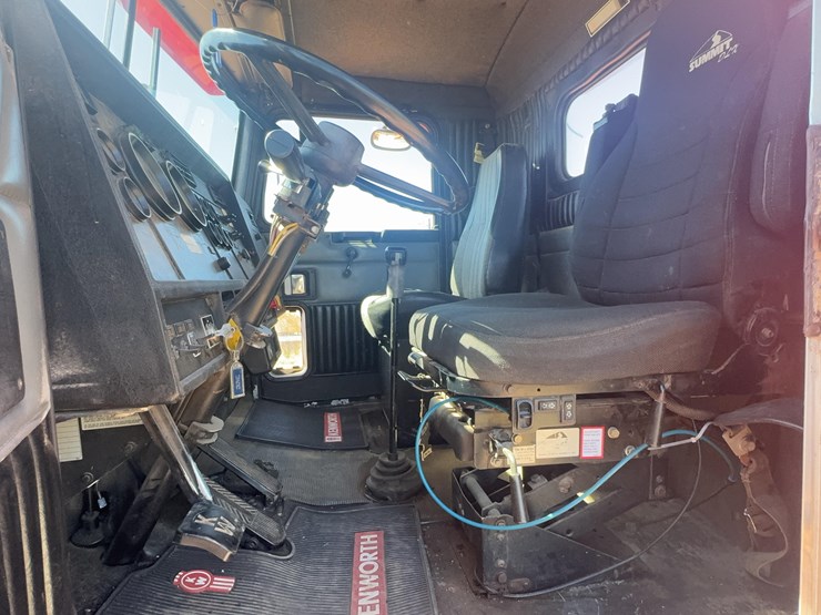 1995-kenworth-t800-image-7