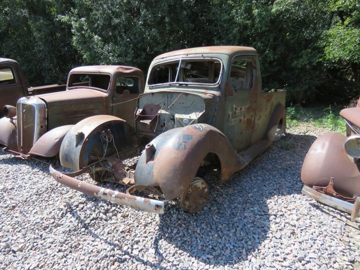 1930's-cut-down-sedan-image-1