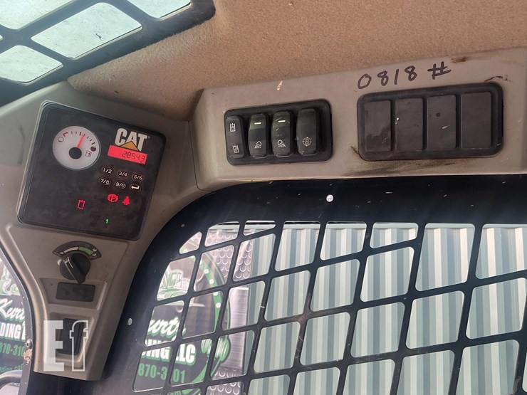2021-caterpillar-249d3-image-15