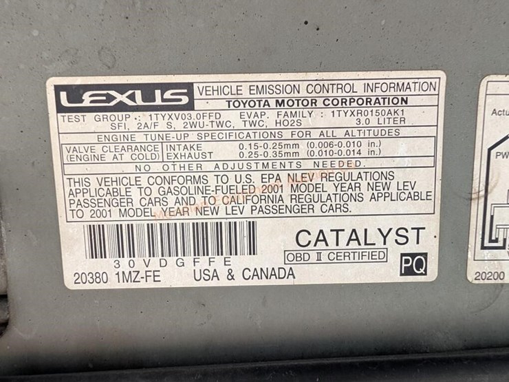 2001-lexus-rx300-image-39