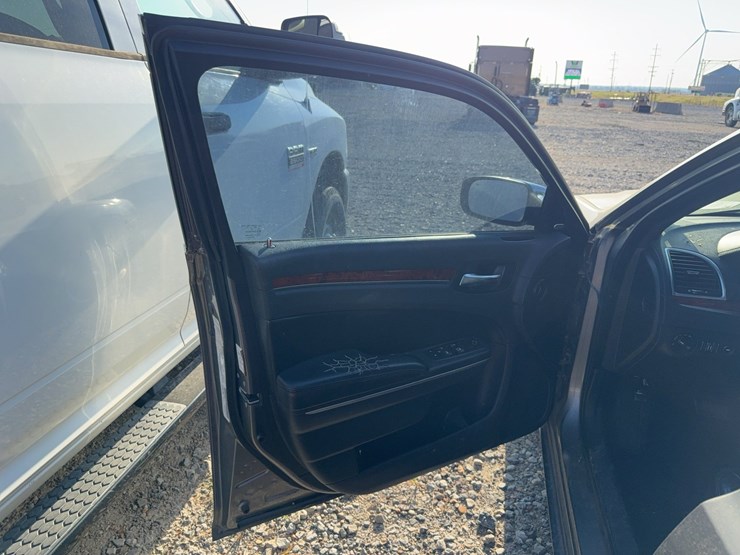 #49682-•-2012-chrysler-300-sedan-2c3ccacg8ch307925-inv#49682-image-50