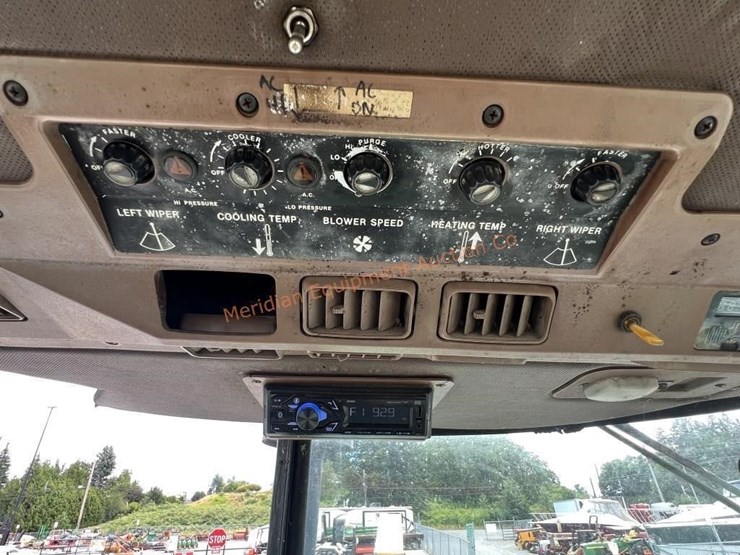 john-deere-4850-image-31