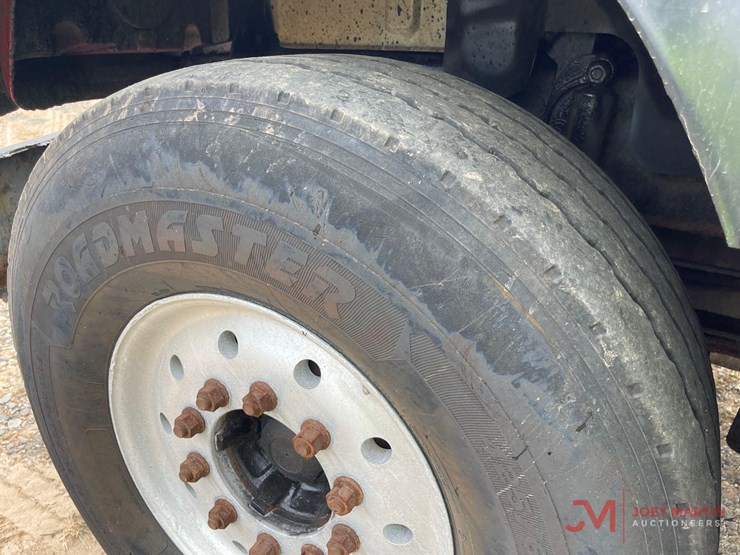 2007-mack-cv713-granite-tri-axle-dump-truck-image-14