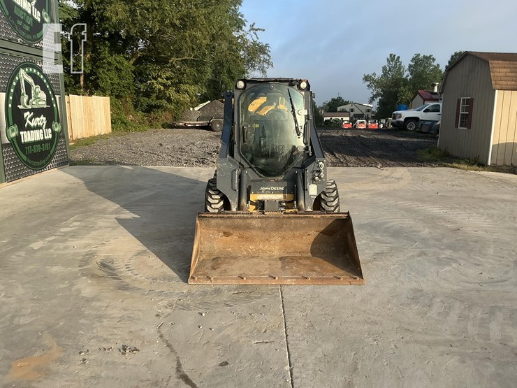 2022-deere-318g-image-7