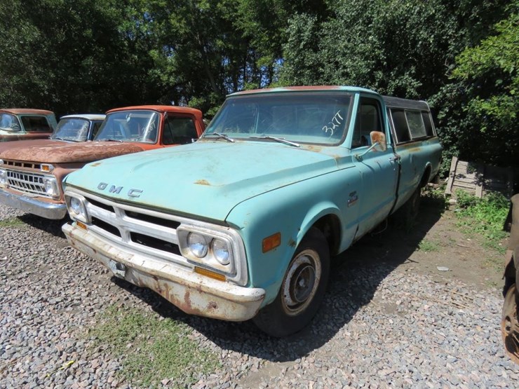 1969-gmc-2500-image-1