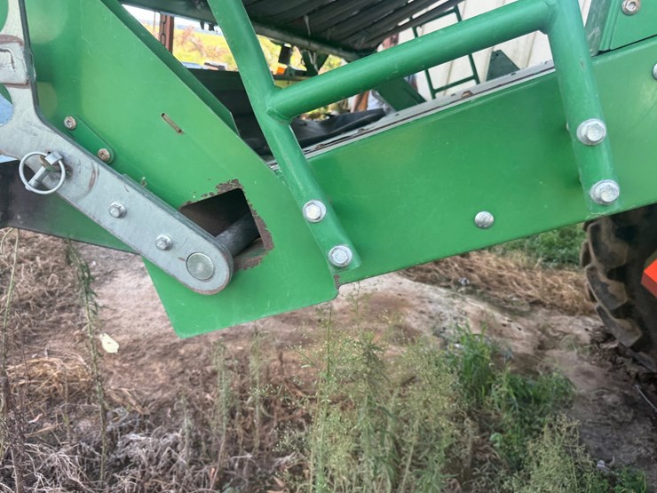 2015-john-deere-cp690-image-21