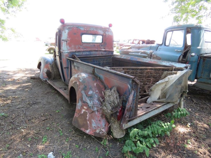 1946-ford-pickup-image-4