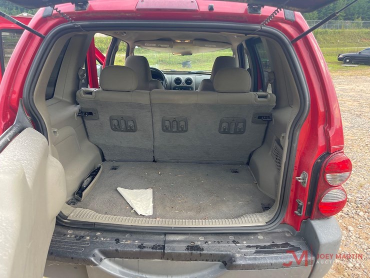 2005-jeep-liberty-image-26